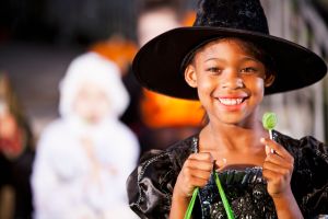Little girl in halloween costume